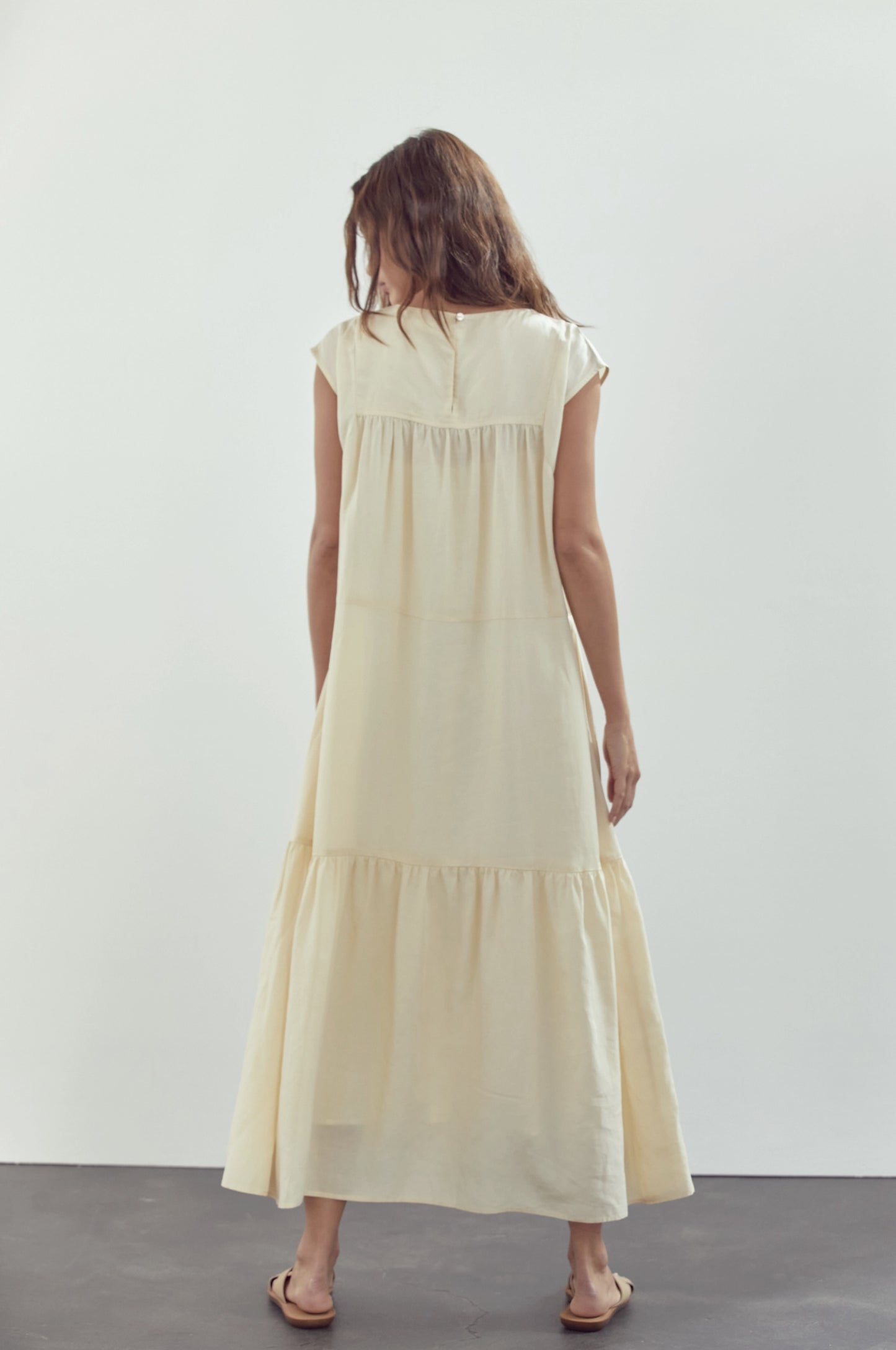 Short Sleeve Tiered Midi Dress - by Amente®