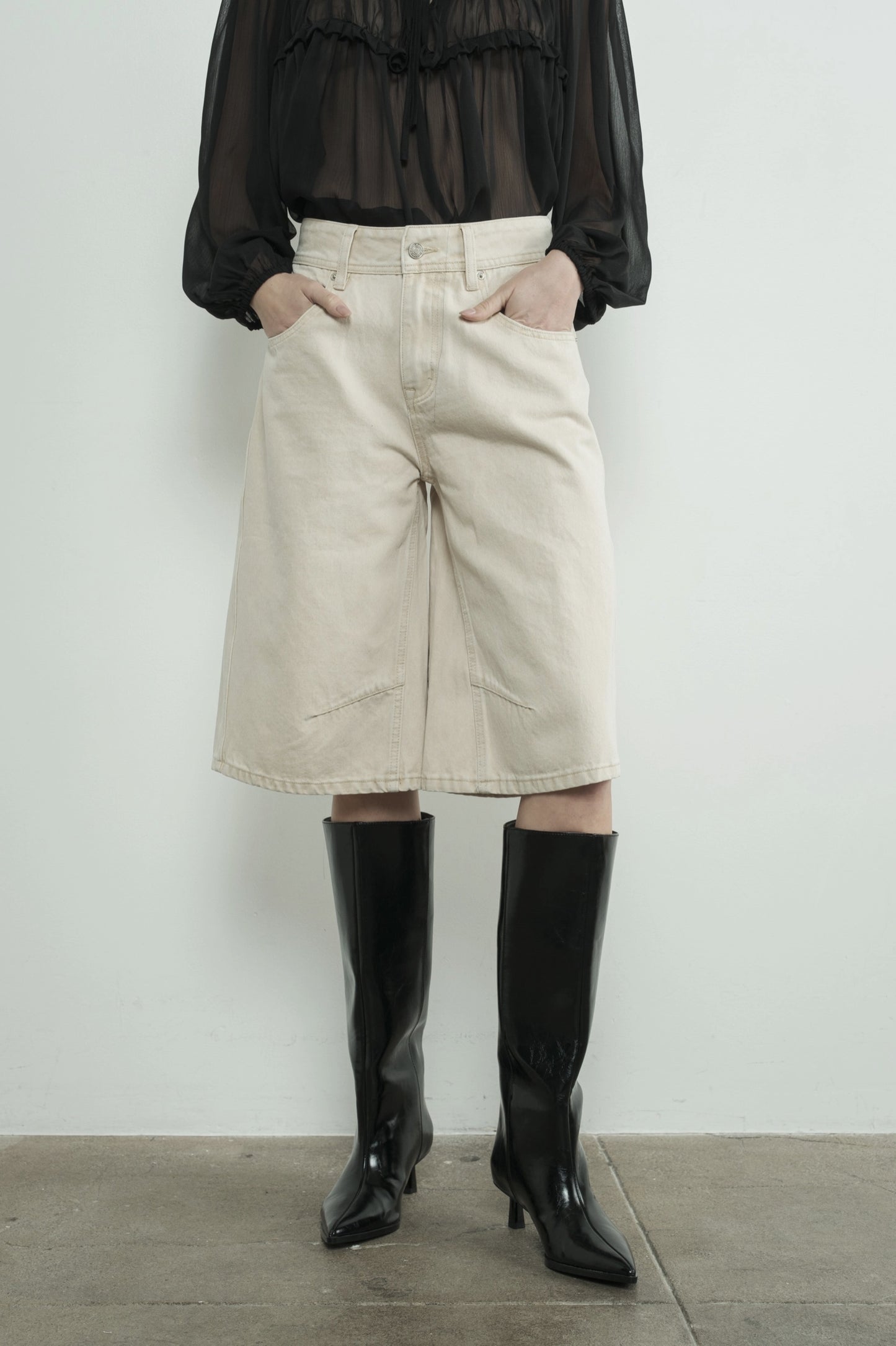 Cream Bermuda Shorts with Yoke Seam MAP3098 - By Aaron & Amber®