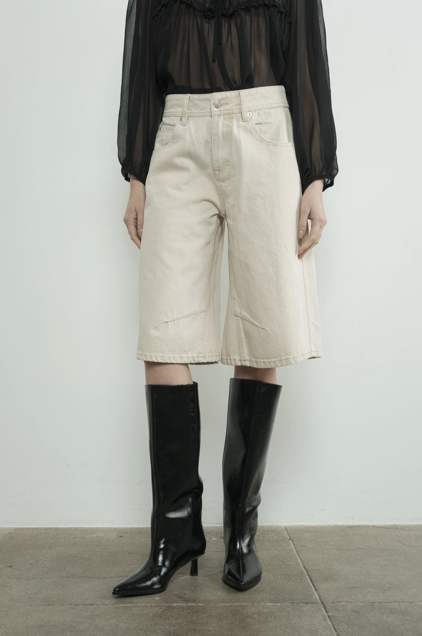 Cream Bermuda Shorts with Yoke Seam MAP3098 - By Aaron & Amber®