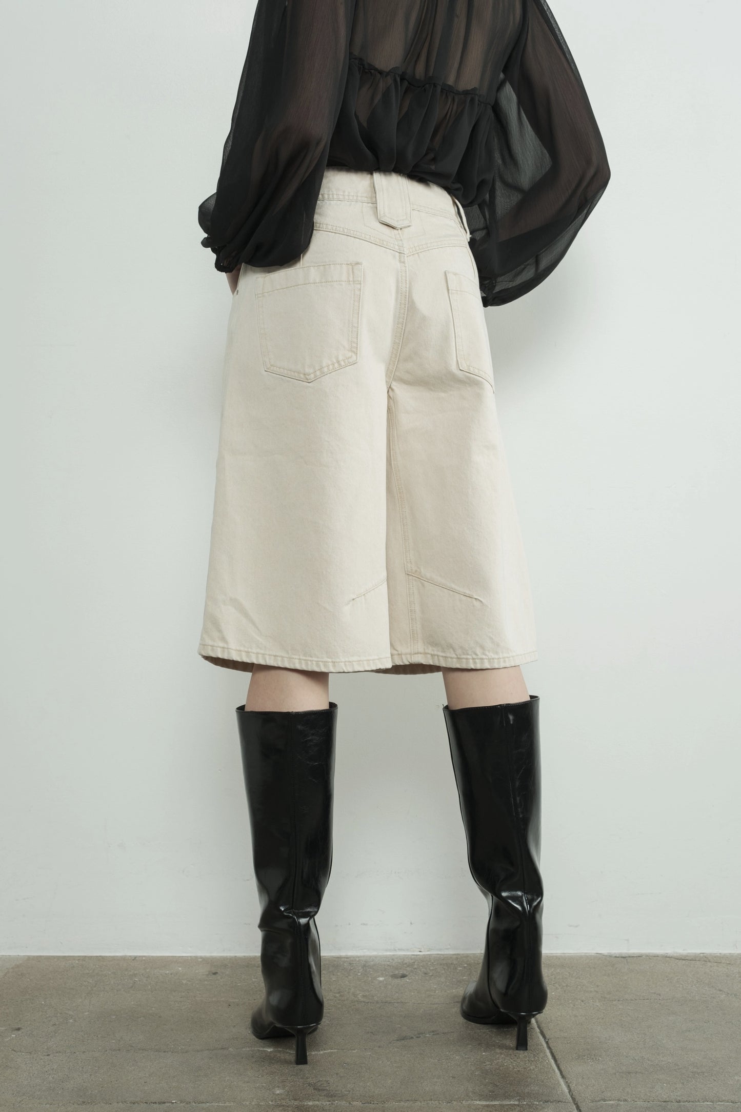 Cream Bermuda Shorts with Yoke Seam MAP3098 - By Aaron & Amber®