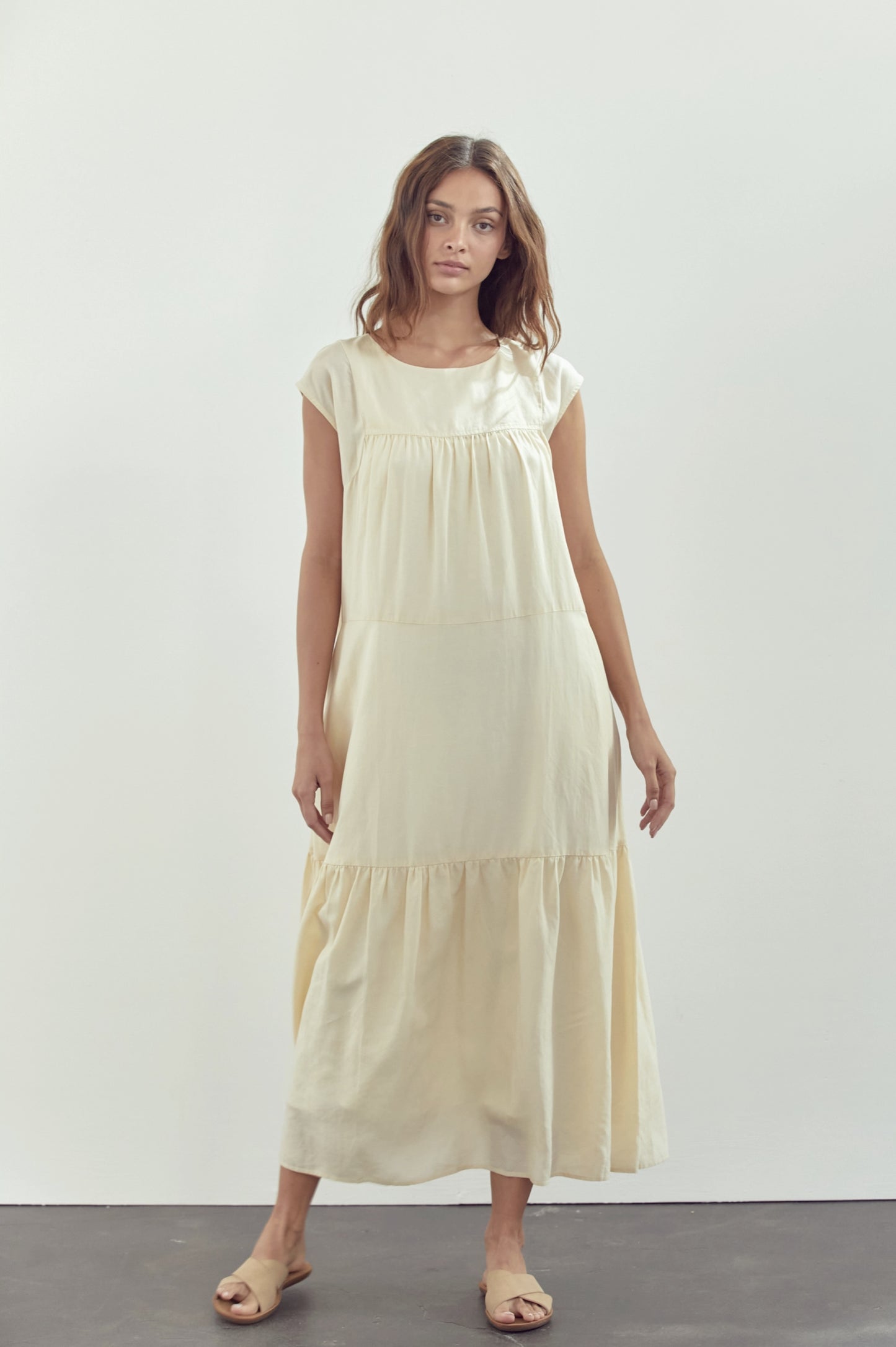 Short Sleeve Tiered Midi Dress - by Amente®
